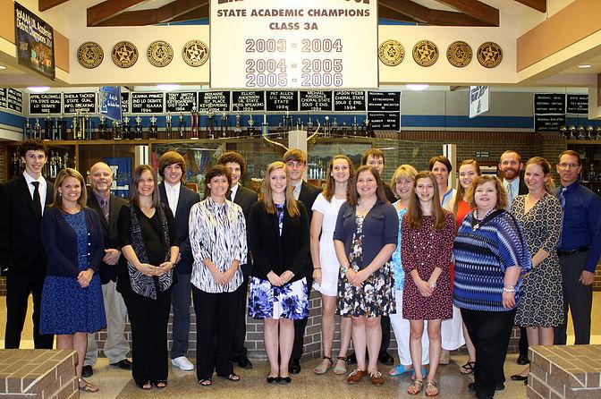 Foundation Honors Class of 2016 Top Scholars and Educators