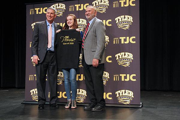 Juliette Wood stands next to superintendent Stan Surratt and TJC President Dr. Mike Metke during TJC promise ceremony. The ceremony included dozens of students from the graduating class of 2020.