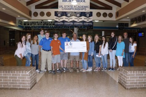 Red Baron Sponsors Student Scholarships