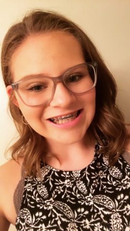 Featured Face: Elizabeth Stone