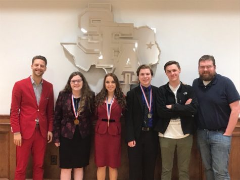 Debate Congress Advances to State