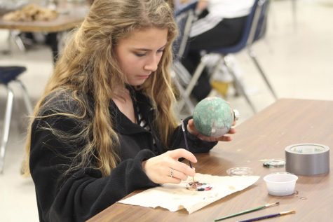 Senior Paints Ornament for State Representative