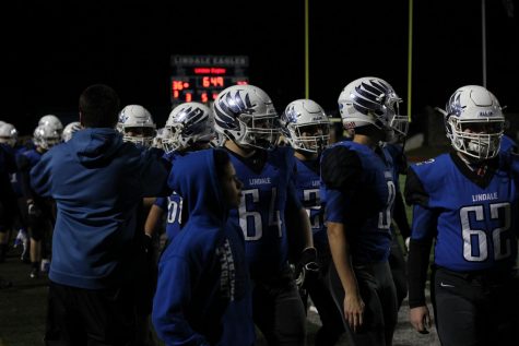 Lindale Makes it to Football Playoffs