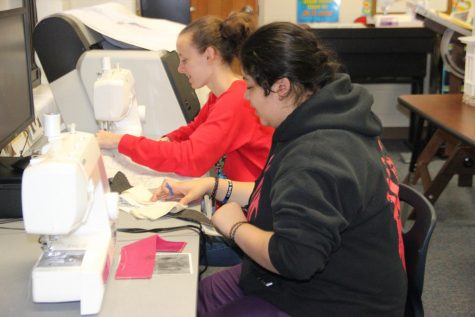 Students Create Blankets for Children in Hospitals