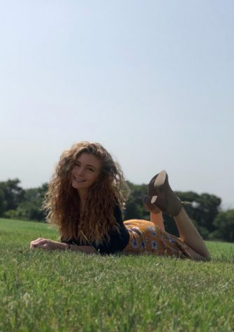 Featured Face: Chloe Smith