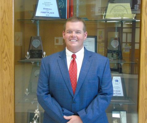 Lindale Alum Returns To High School As Principal