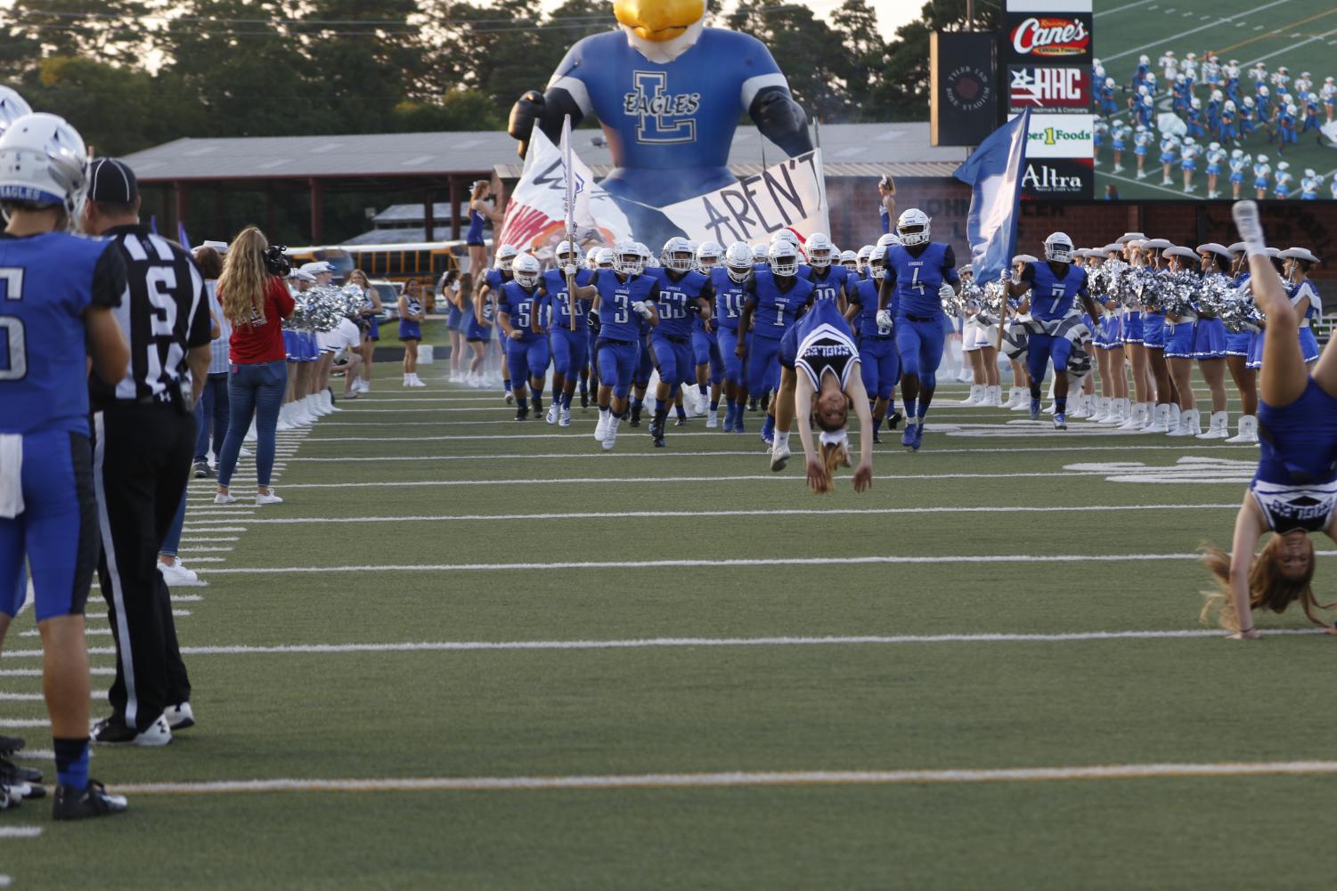 Pictures of the Week: Eagles vs Kaufman