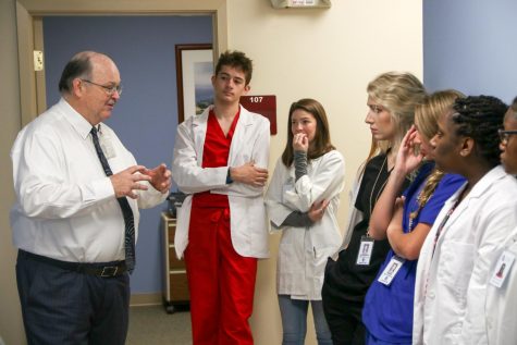 Job Shadowing Class Goes to UT Tyler to Gain Real World Experience