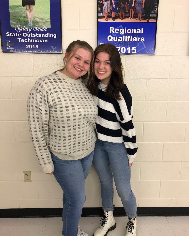 Seniors Cameron Hilliard and Allison Somes qualify to the UIL State Meet. The two qualified to the state meet in Marketing and Hair/Makeup respectively.