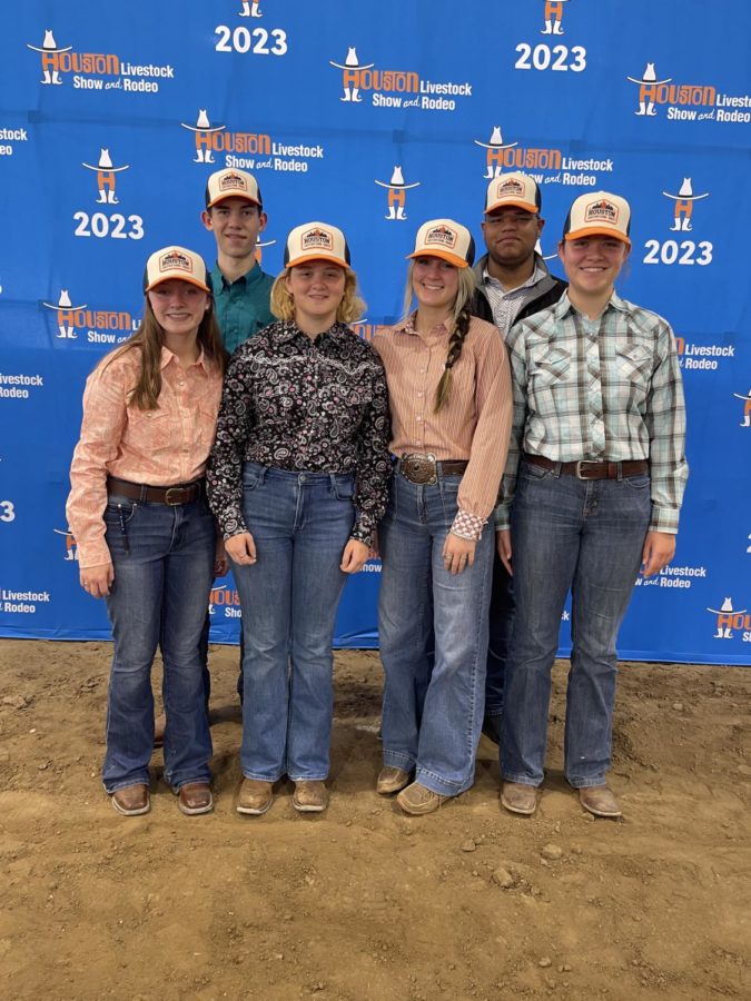 The Horse Judging team poses for a picture. A big part of this competition is trusting your teammates, and I feel that we are all very capable of doing well, sophomore Dee Hill said.