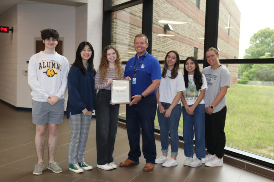 Newspaper Staff Receives State Awards