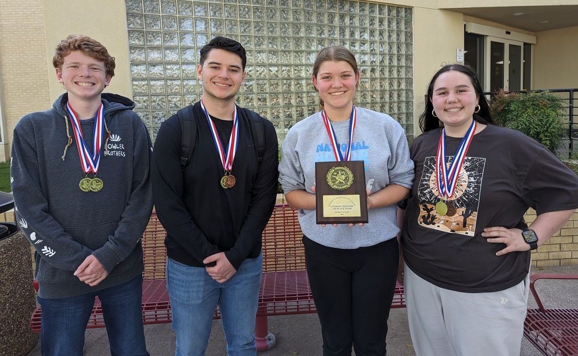 The UIL Literary Criticism team poses for the picture. They placed first place as a team at district.
https://www.instagram.com/p/C5ZZX9LxkNJ/?utm_source=ig_web_copy_link&igsh=MzRlODBiNWFlZA==