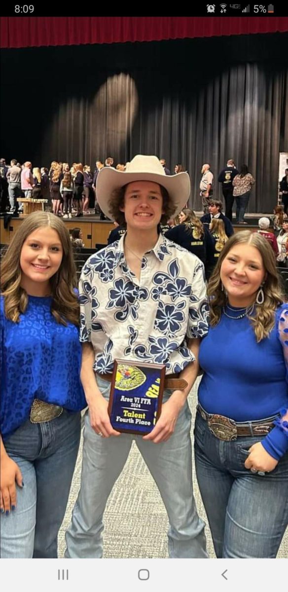 Sophomore Bekah Soriano, junior Lane Olds, and senior Jaclyn Brandon pose for a photo. This photo was taken at the area convention. Photo provided by Lindale FFA.